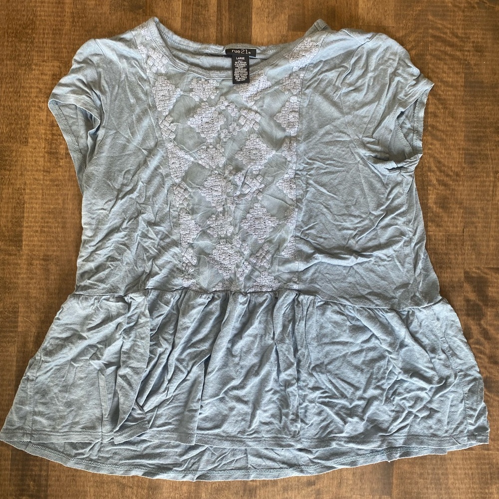Rue21 top